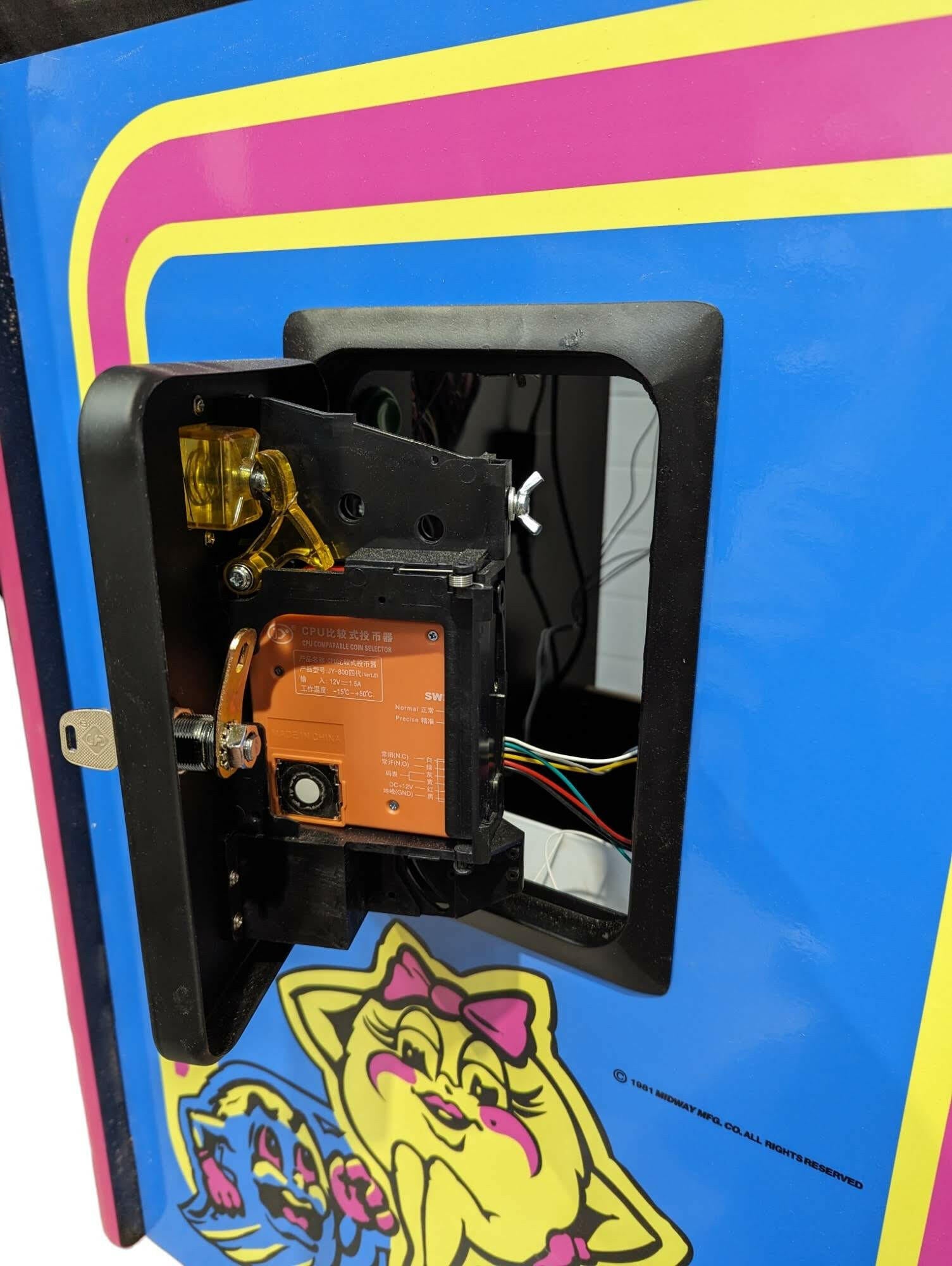 Ms Pacman Arcade Machine - Reproduction